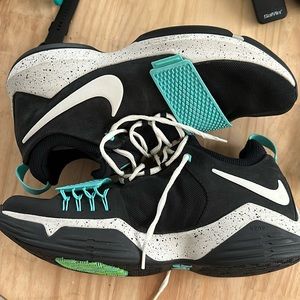 Nike PG1